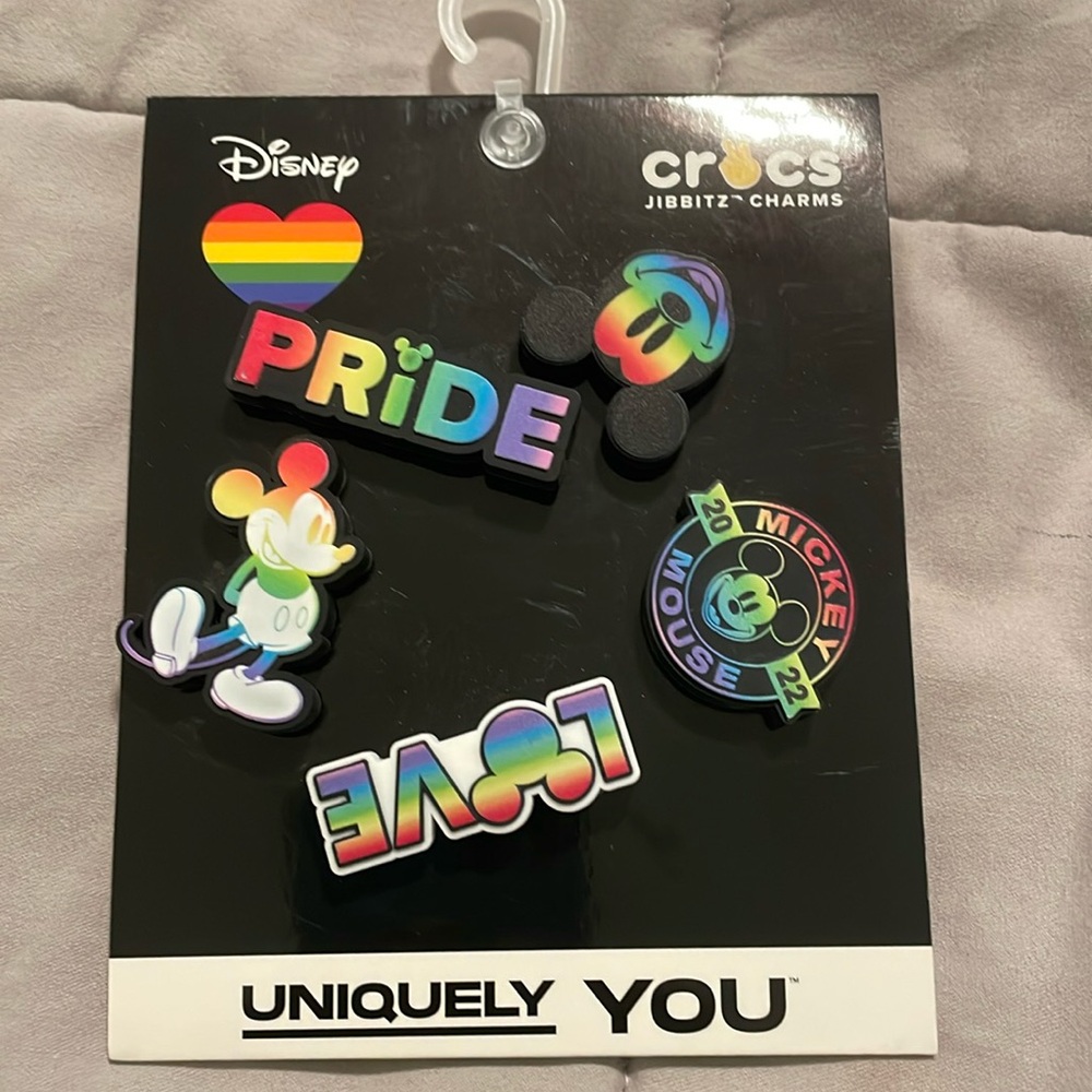 5 Pc Crocs Authentic Jibbitz Charms Disney Mickey Mouse Pride Pack Love Rainbow